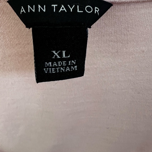 Ann Taylor light pink sleeveless blouse.  Very good cond. XL - Picture 2 of 2